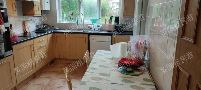 26 Langleys Road公寓