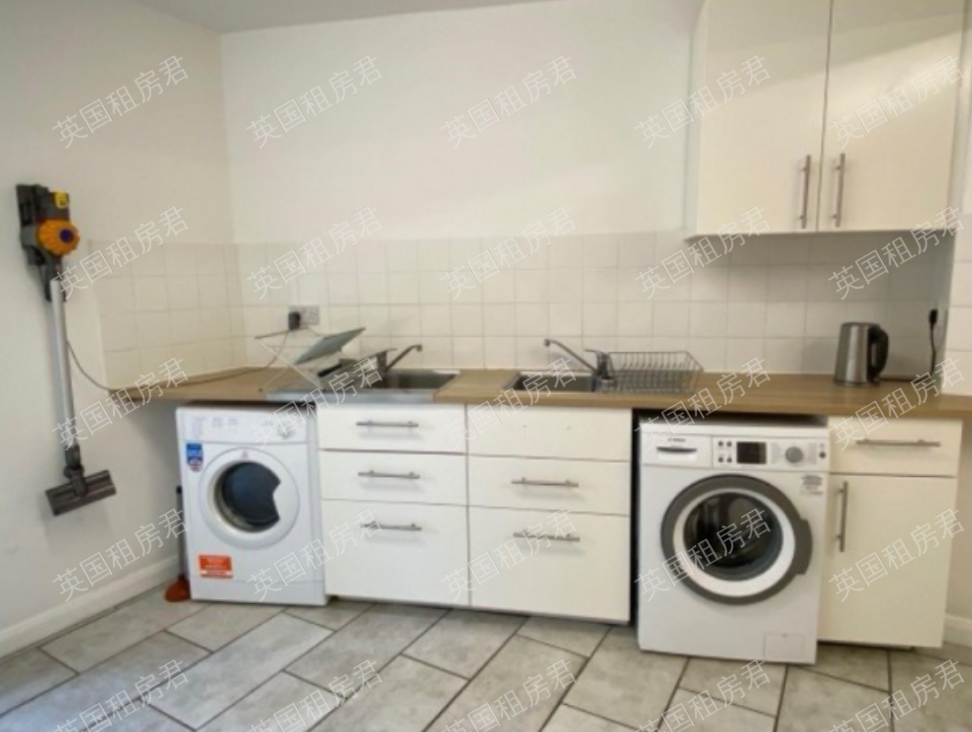 house（232 Charter Avenue）公寓