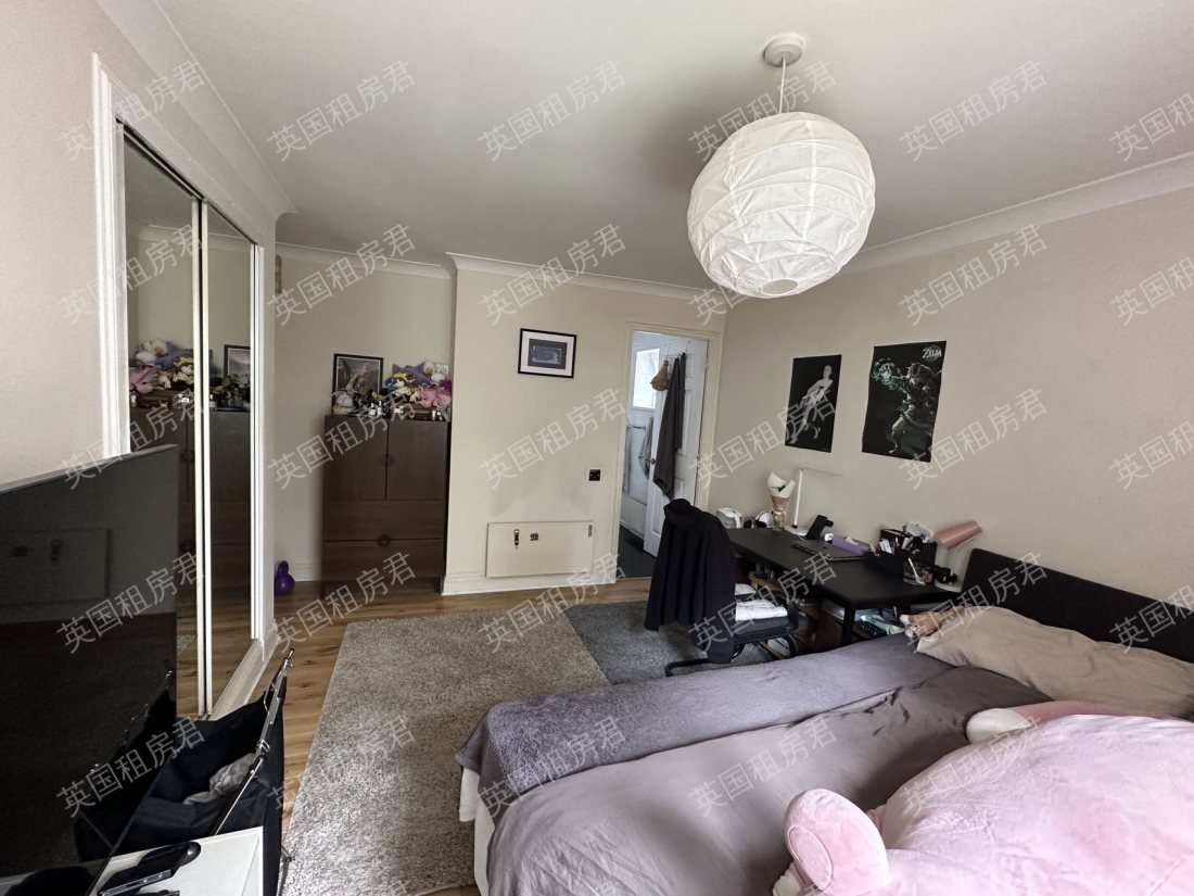 rooms picture