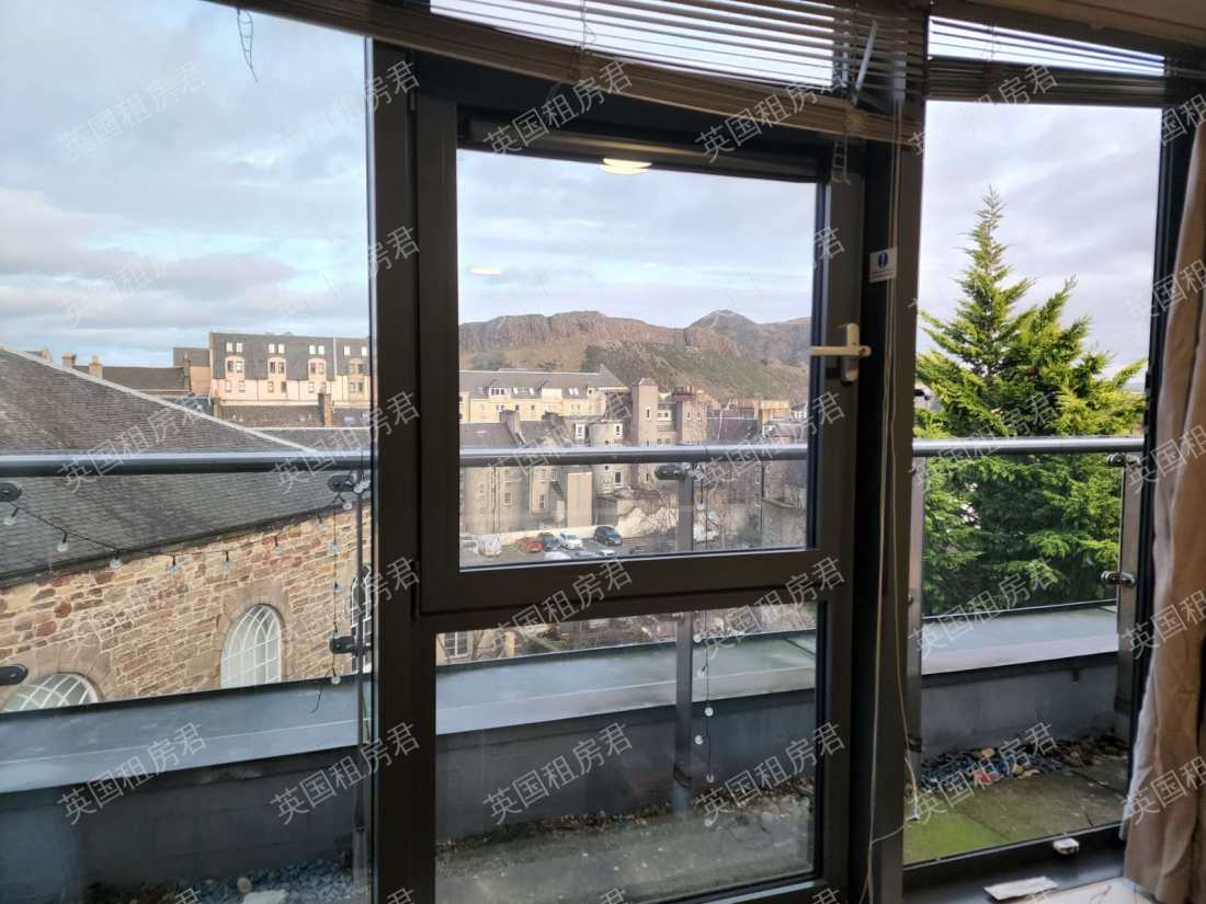 Lady Nicolson Court  公寓