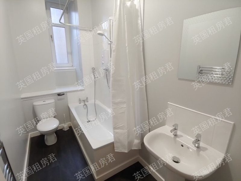 14 1F2 Clarendon Place 公寓