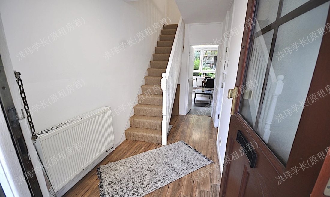 Clarence Gardens公寓