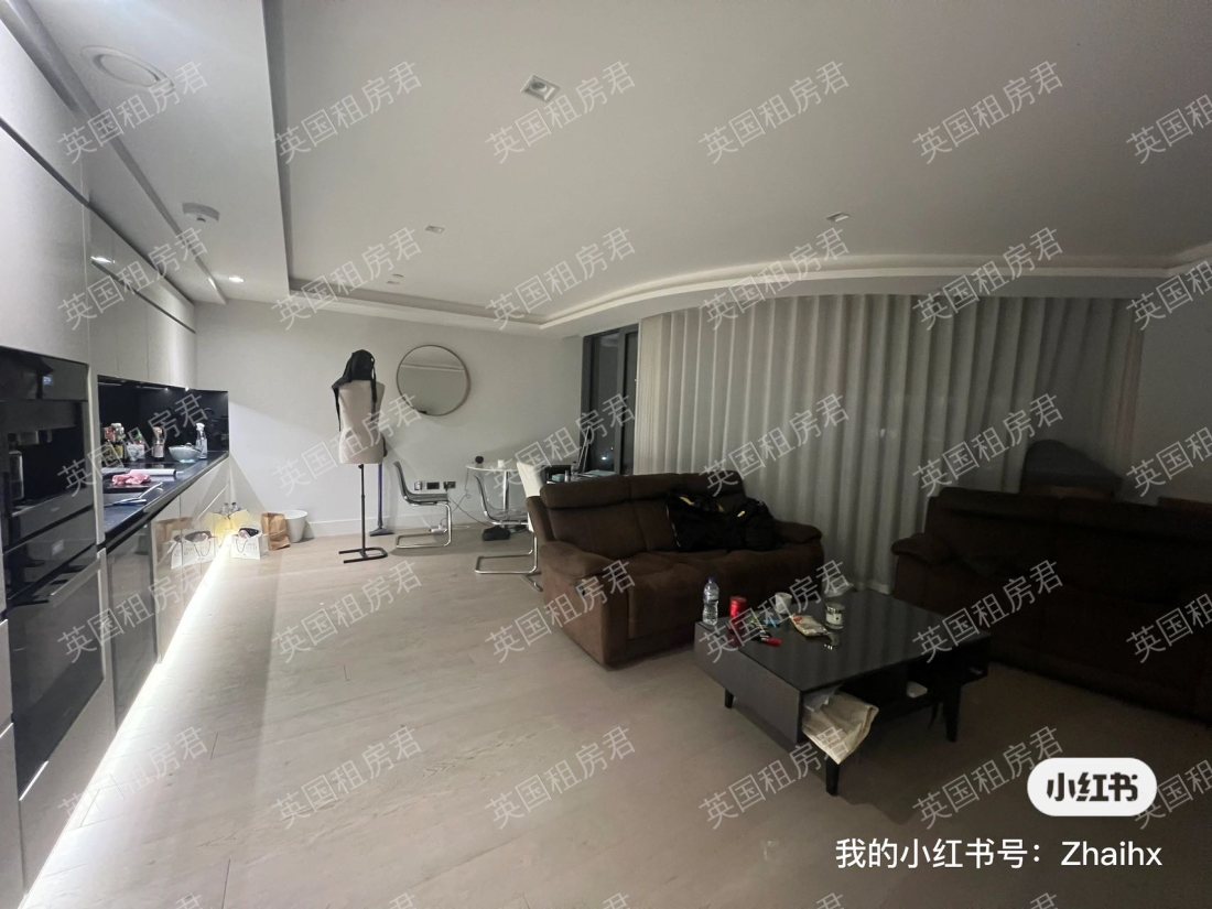 St James: The Corniche公寓