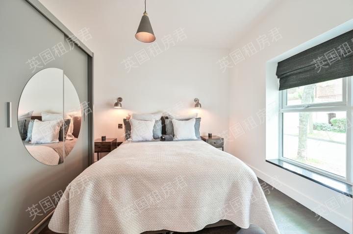 11 Russell Place公寓