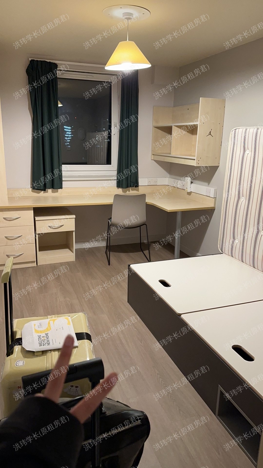 rooms picture