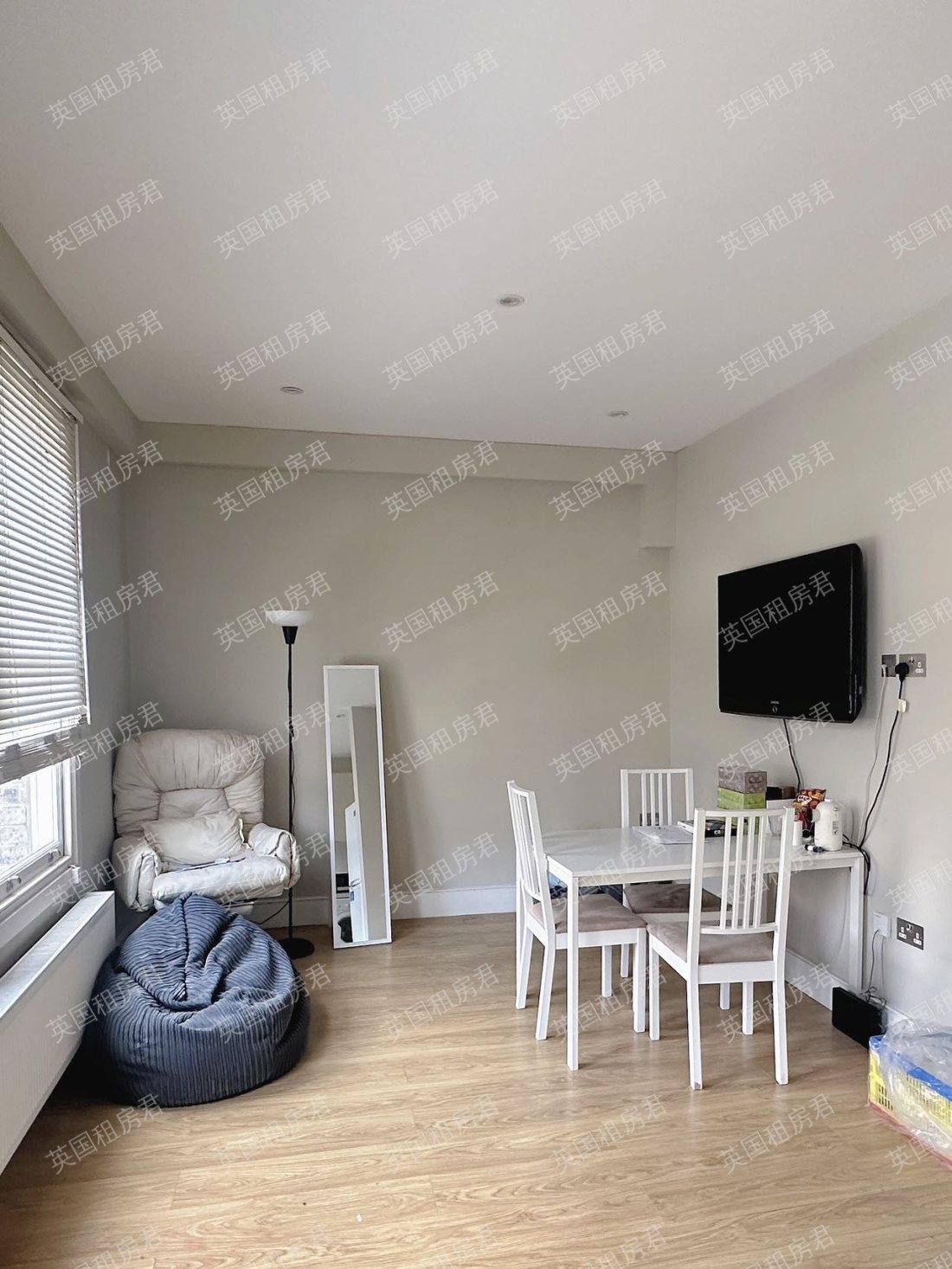 First Floor Flat，118 Edith Road公寓