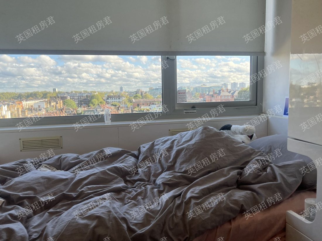 Chelsea Lightfoot Hall公寓