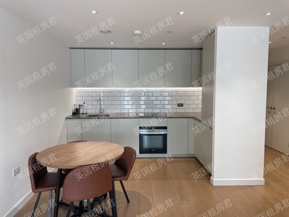 Upper  Riverside公寓