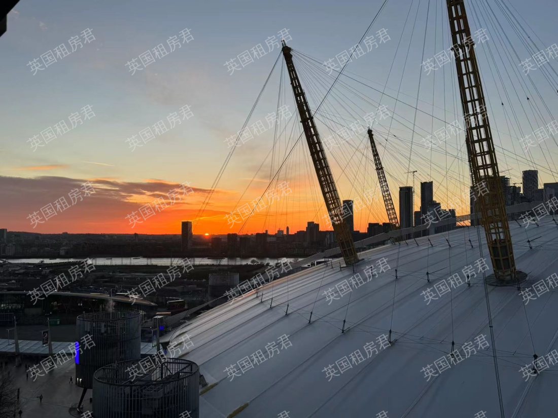 Upper  Riverside公寓