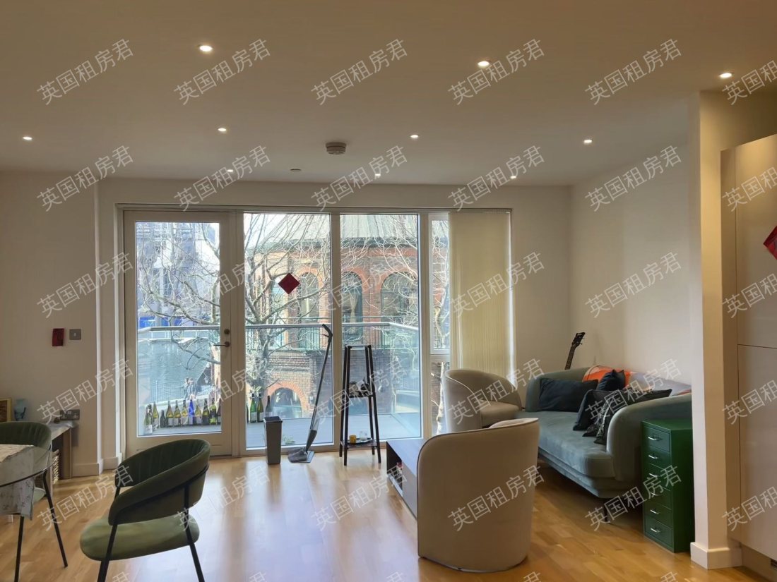 Waterford Court公寓