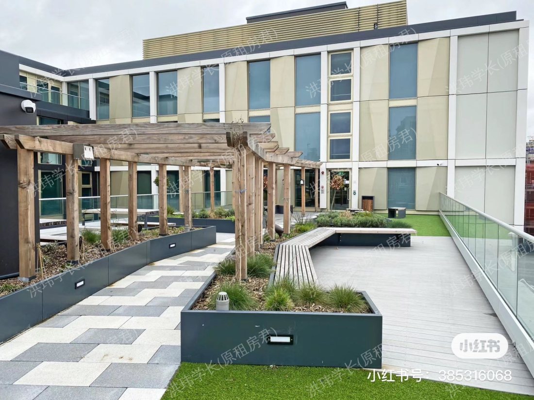 Flora building公寓