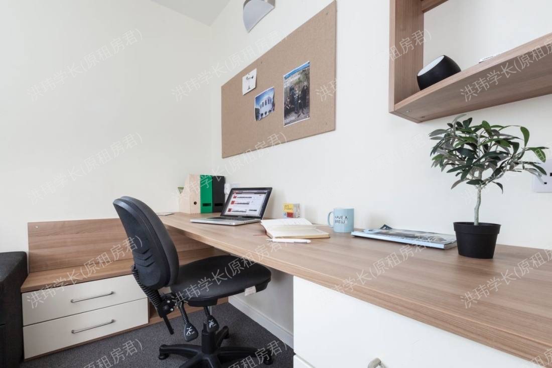 Moonraker Point公寓