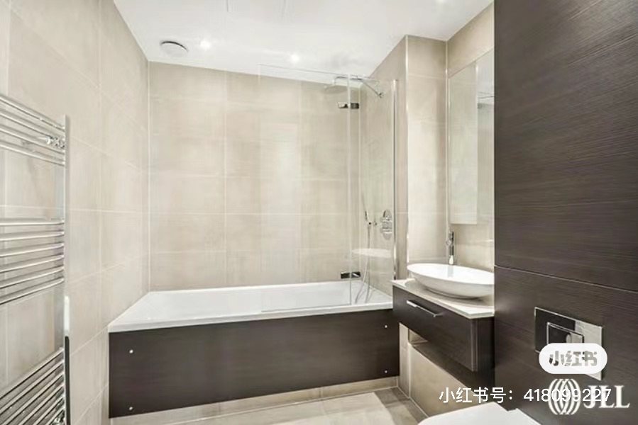 Carriage House (City North Place)公寓