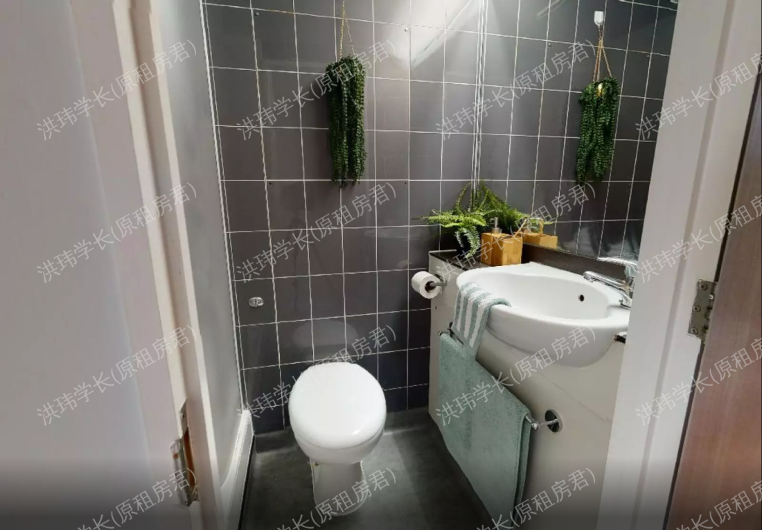 iQ Broderick House公寓