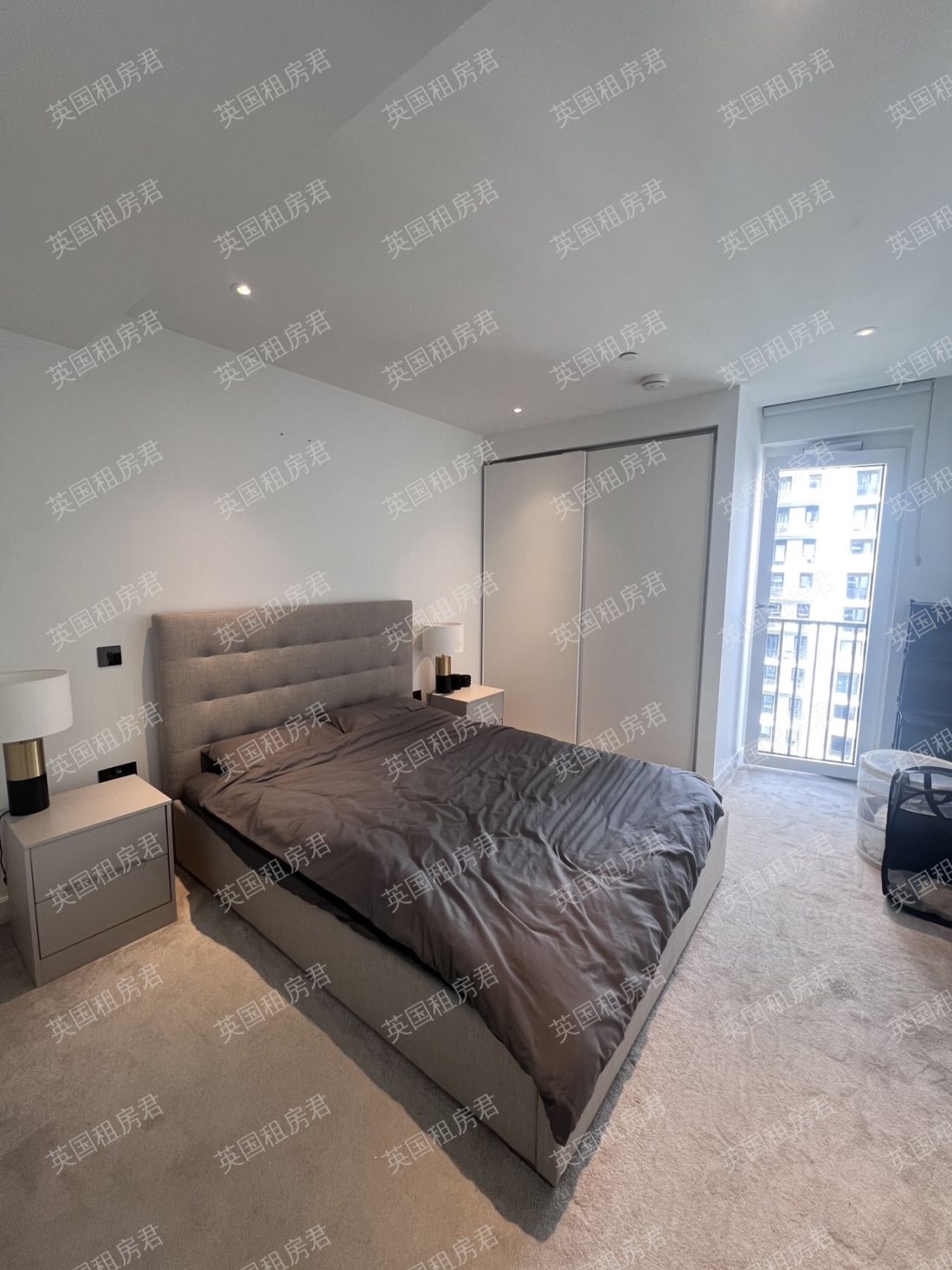 White City living 公寓