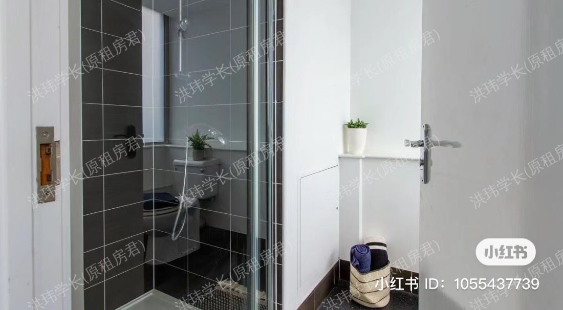 Chelsea Lightfoot Hall公寓