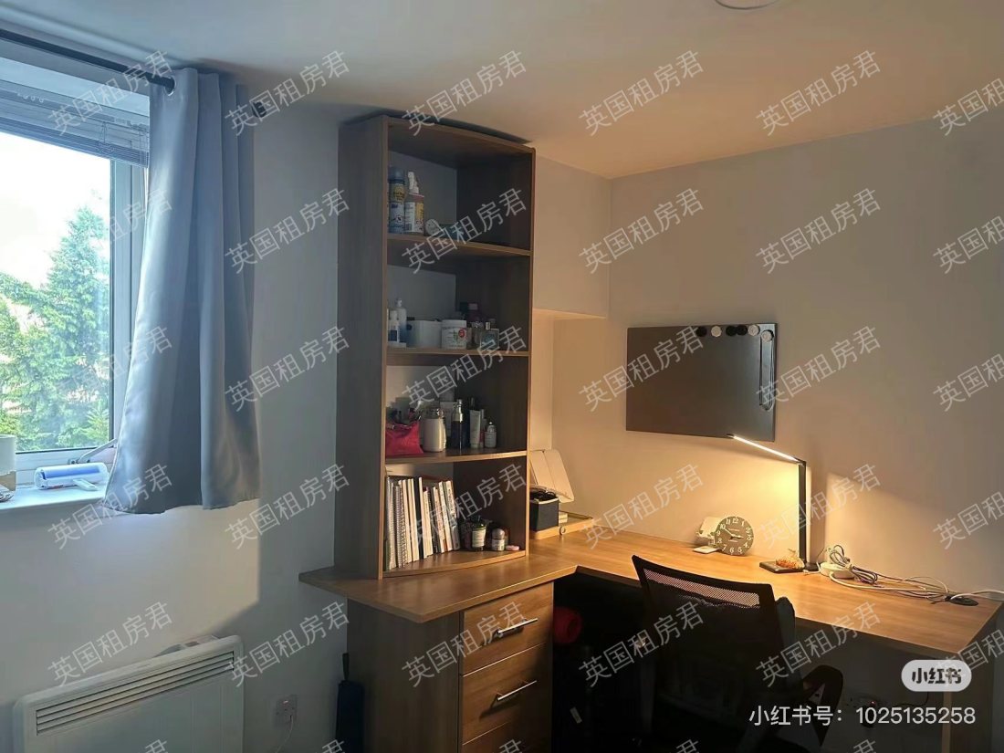 Lady Nicolson Court  公寓