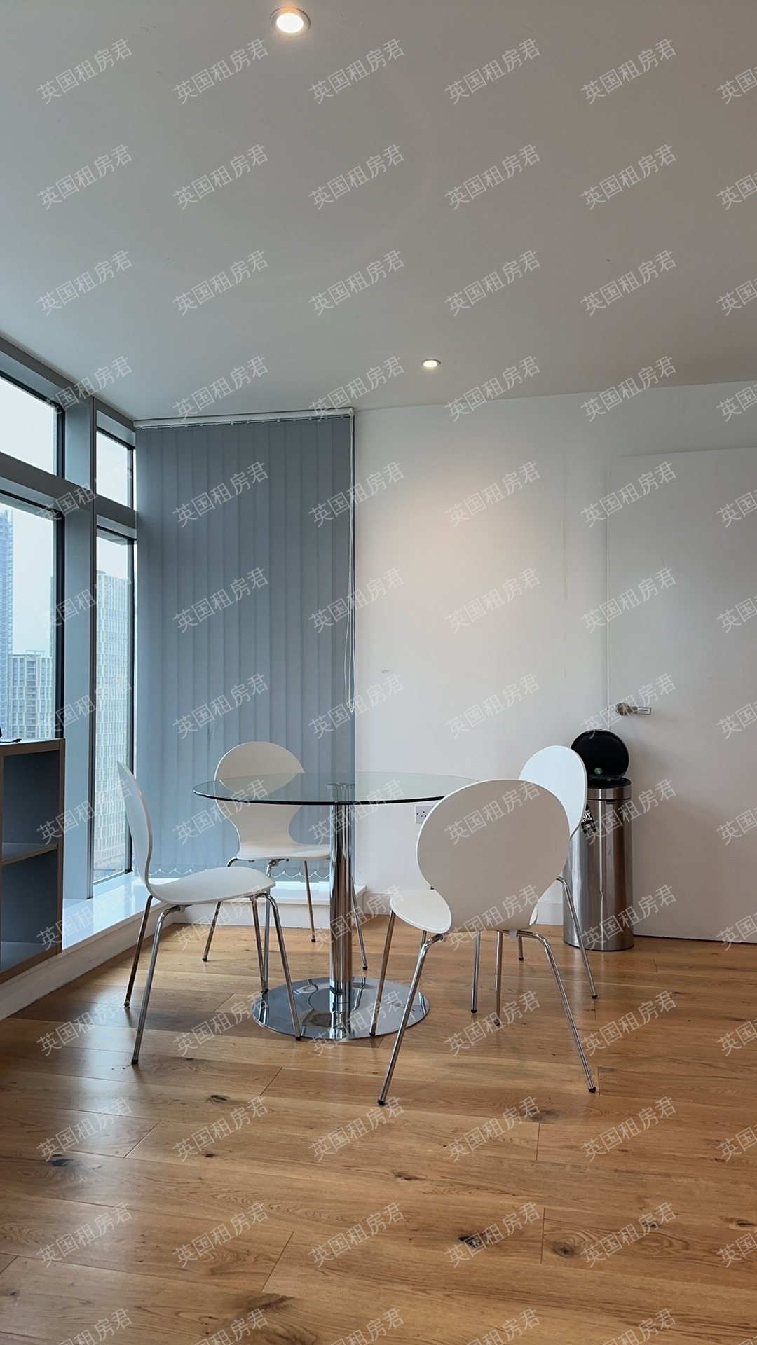 Pan Peninsula Square公寓