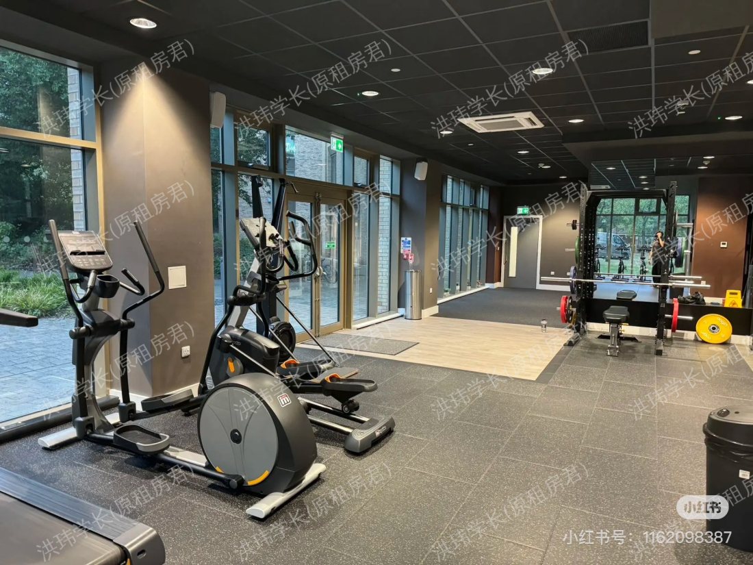 Student Roost-The Oaks公寓