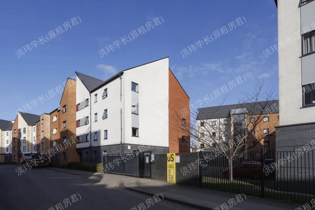 Riverside Point公寓