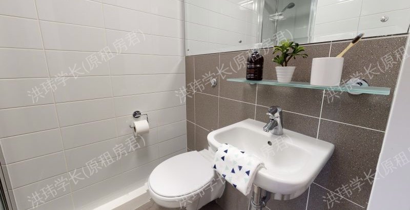 iQ Sterling Court 公寓