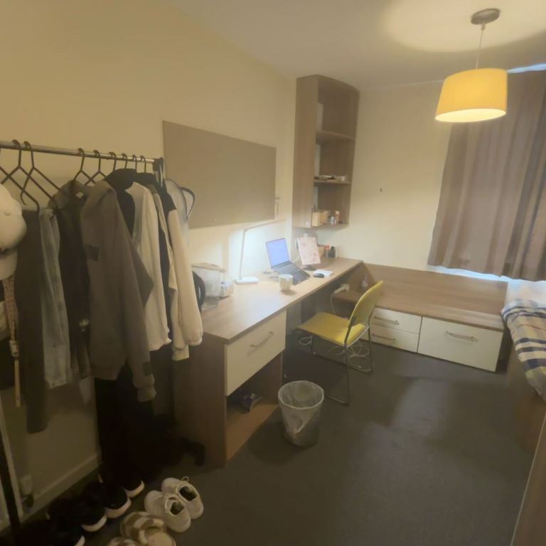 rooms picture