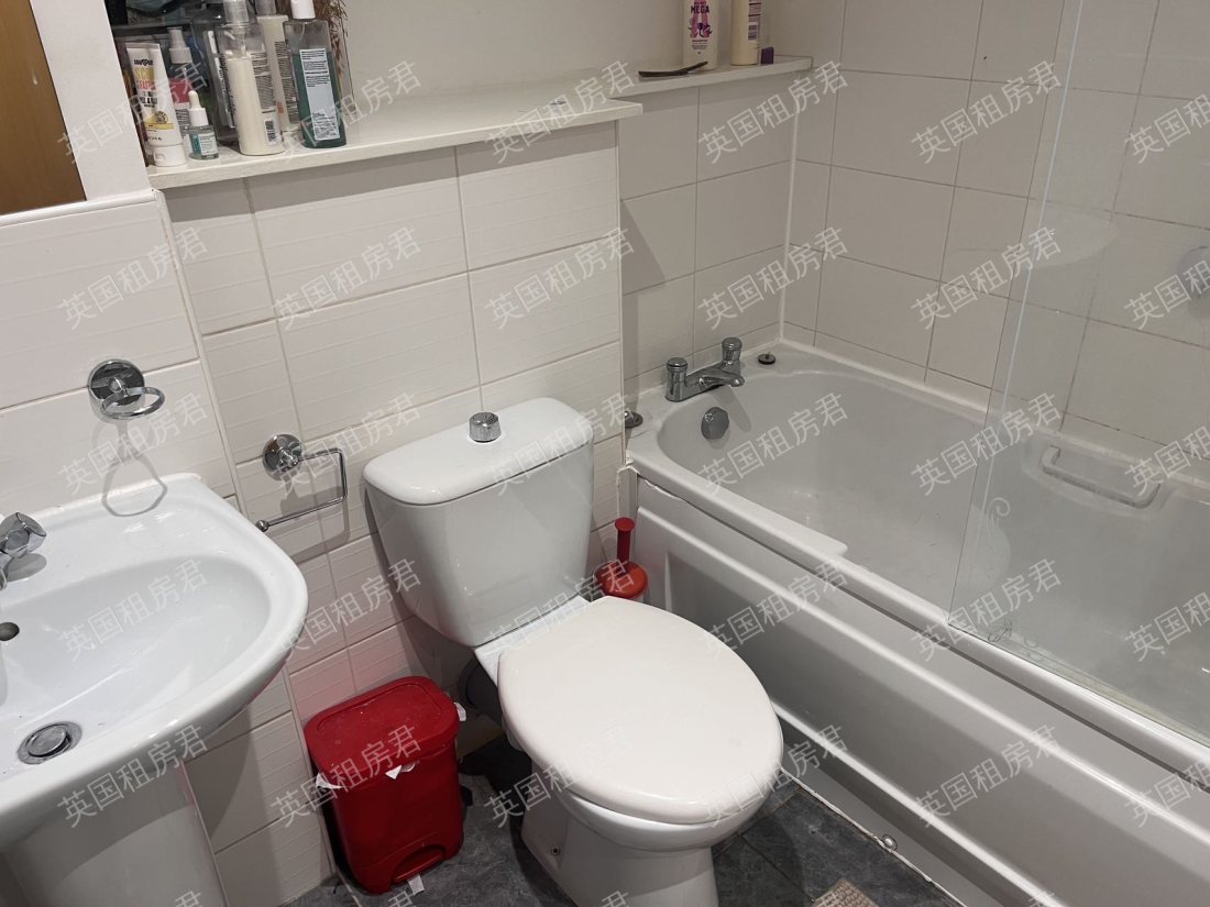 72 Lancefield Quay公寓