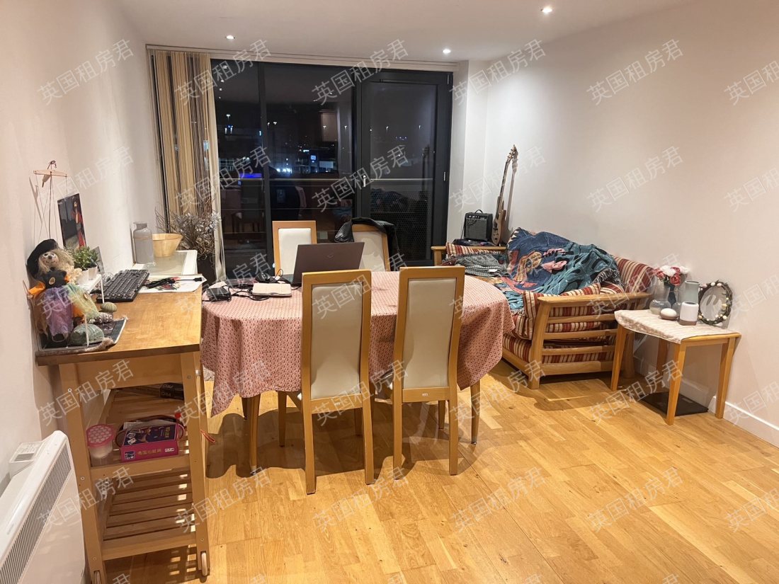 72 Lancefield Quay公寓