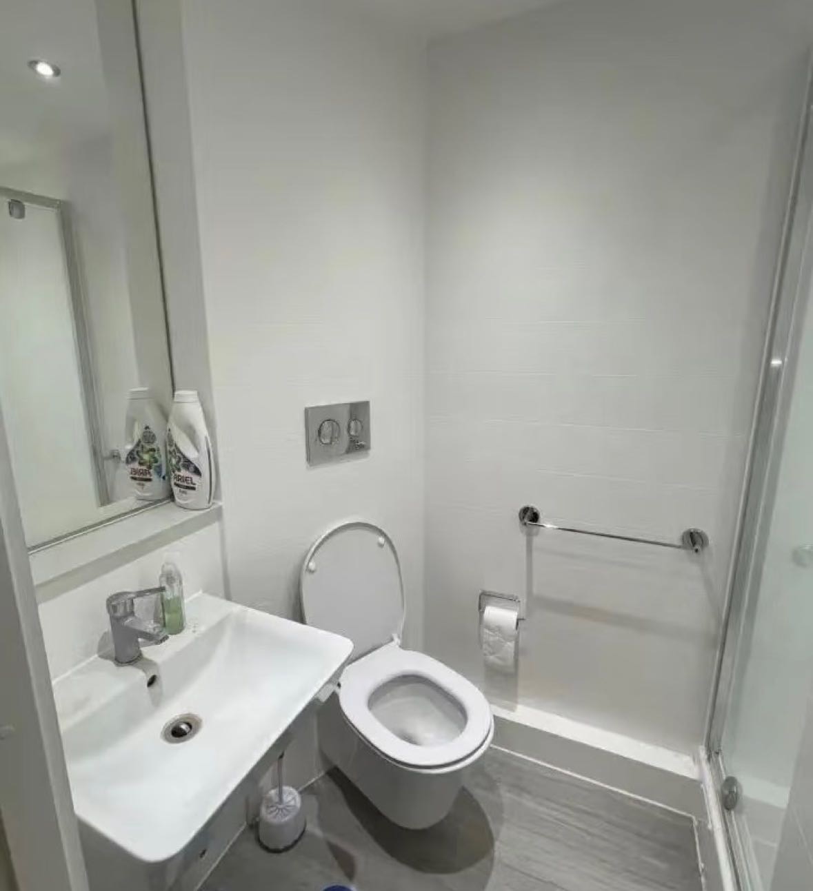 Find Ensuite to rent in London