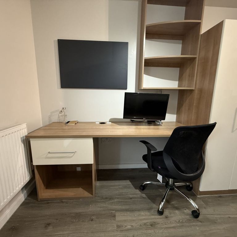 rooms picture