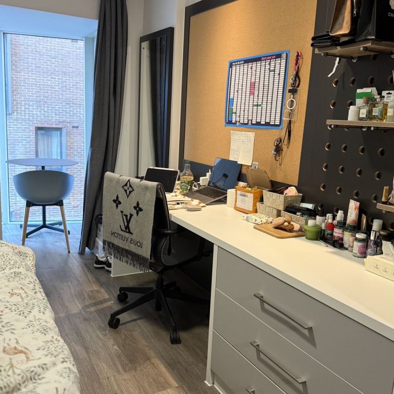 rooms picture