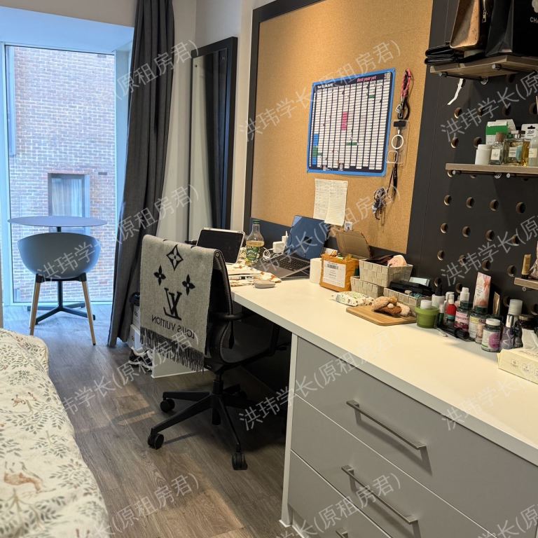 rooms picture