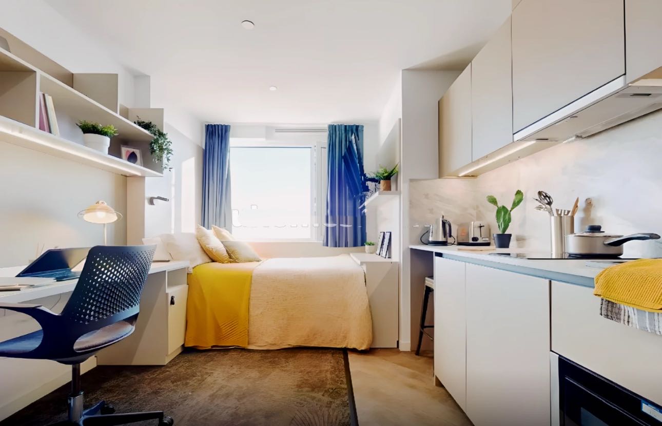 Find 2B1B (2 Bedrooms 1 Bedroom) to rent in Northampton