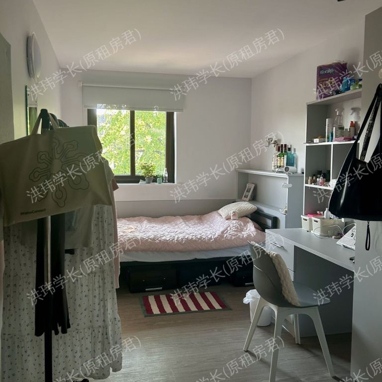 rooms picture