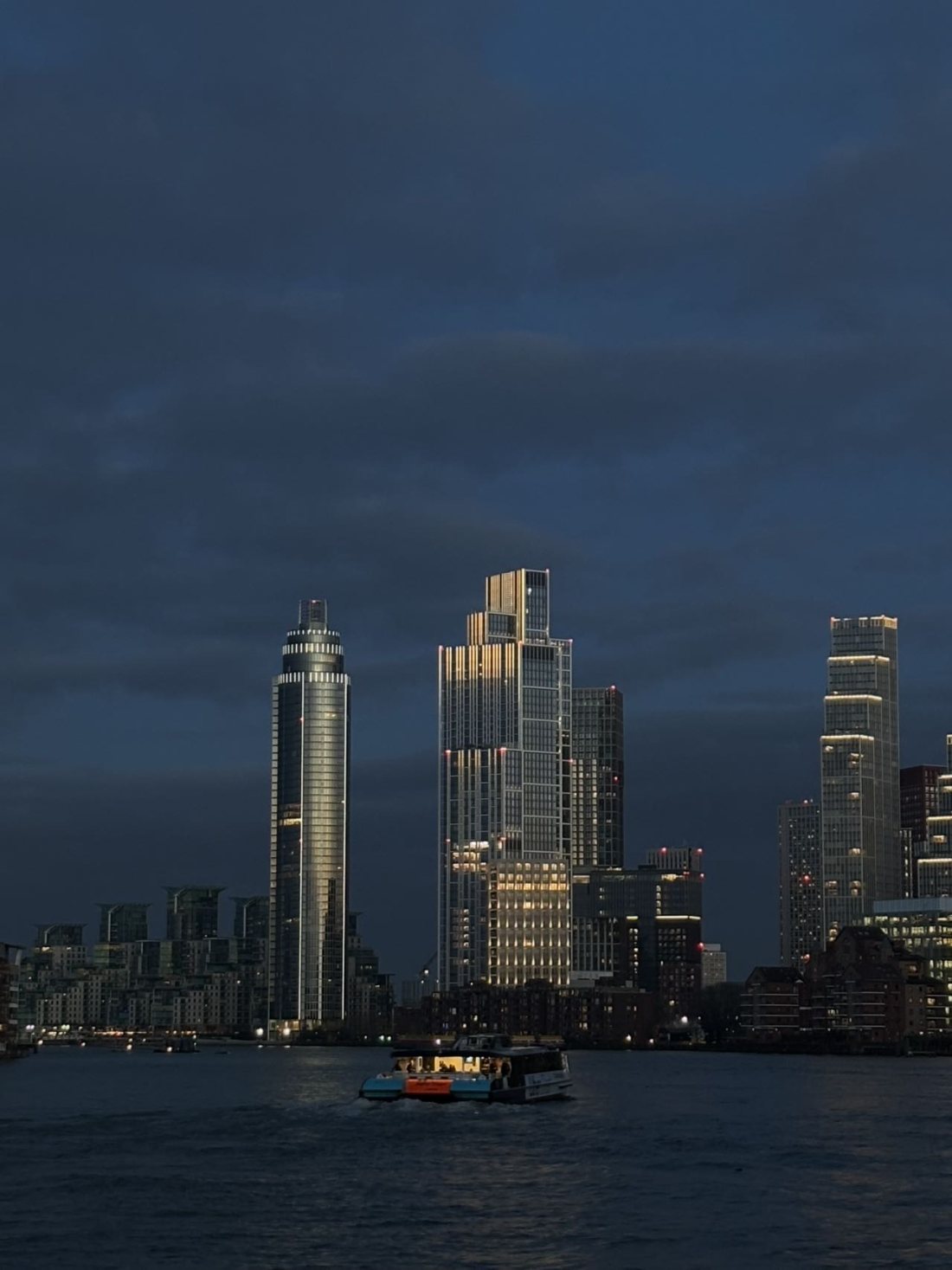Damac Tower公寓