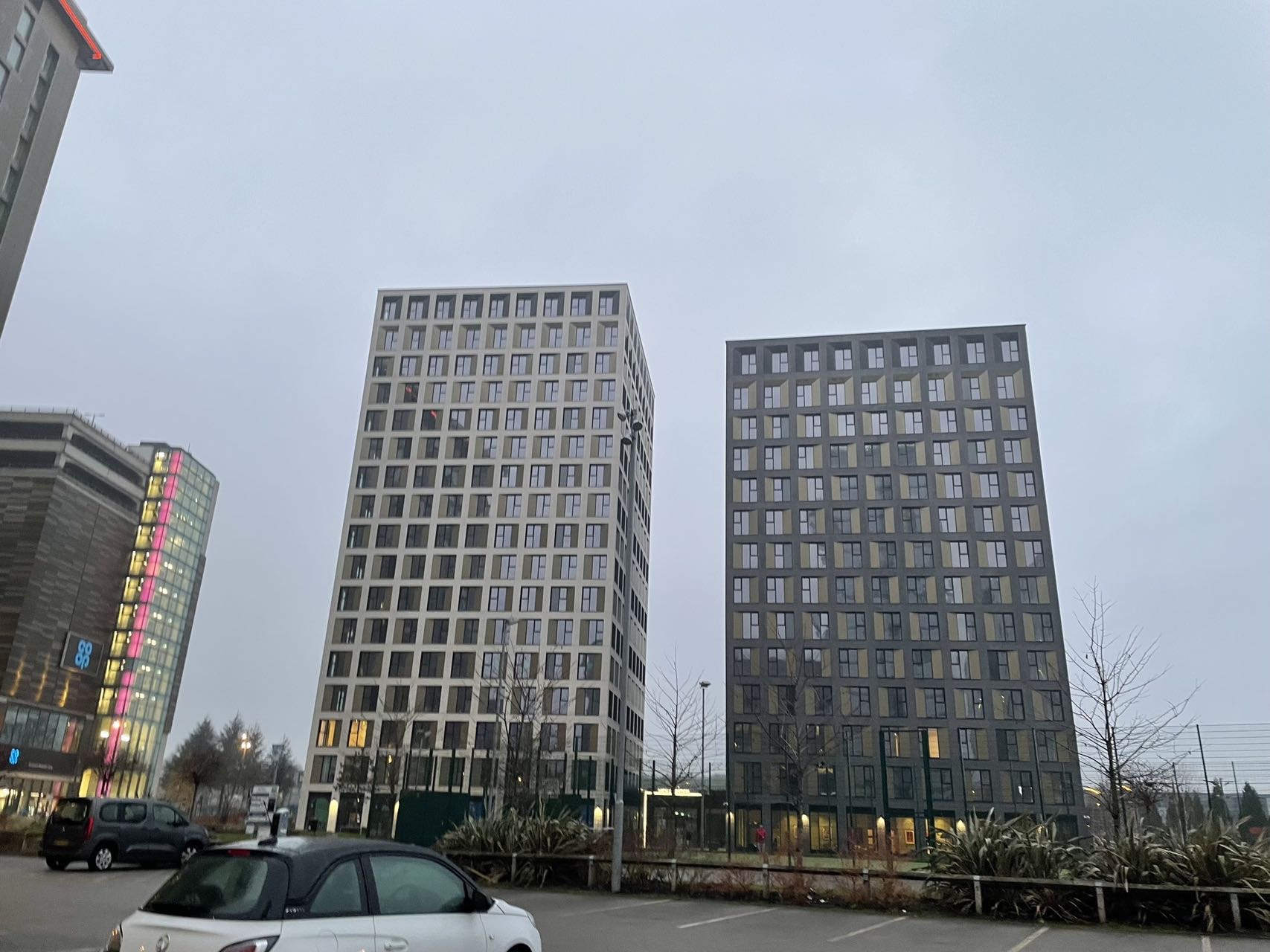 Burlington square apartment转租