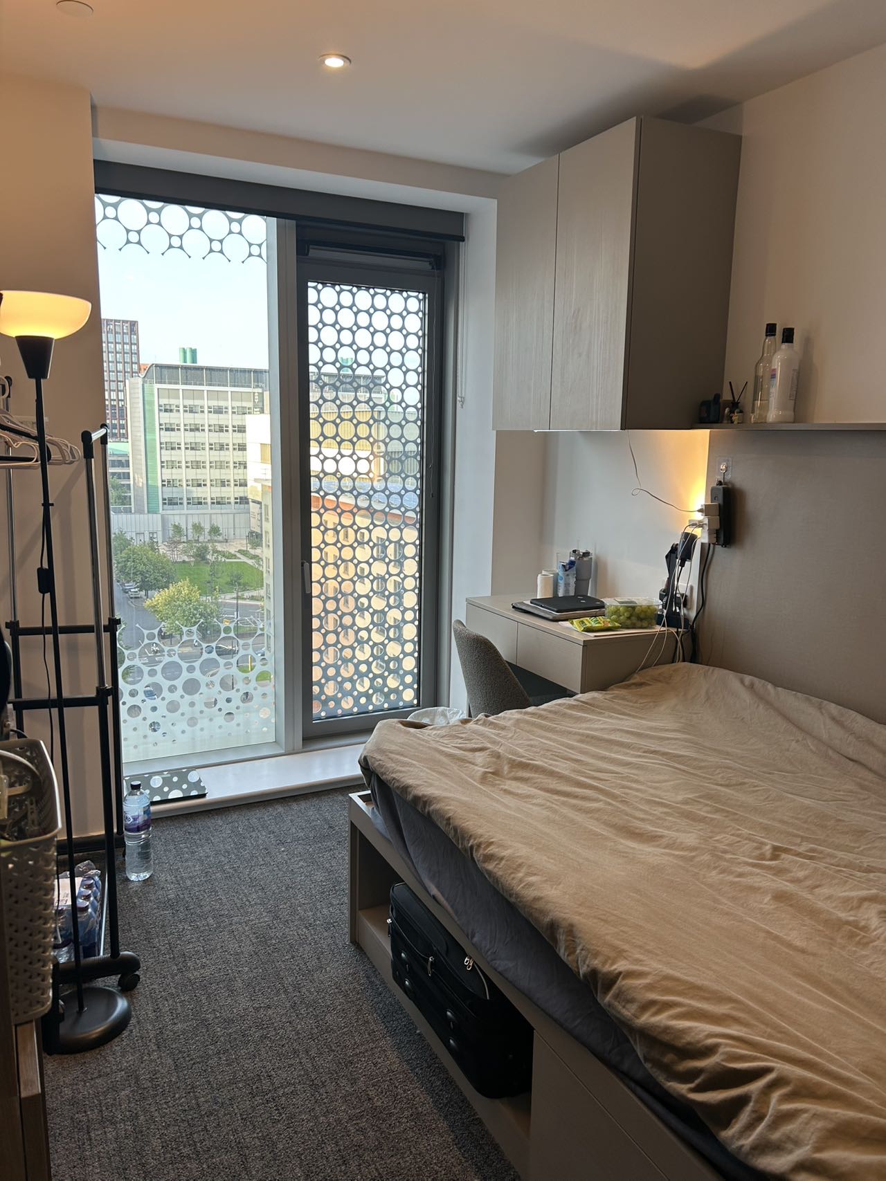 Burlington square apartment转租