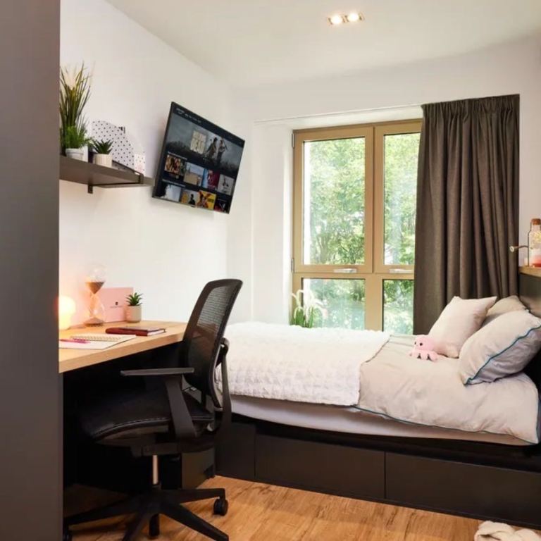 rooms picture