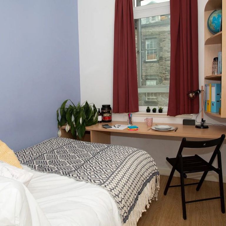 rooms picture