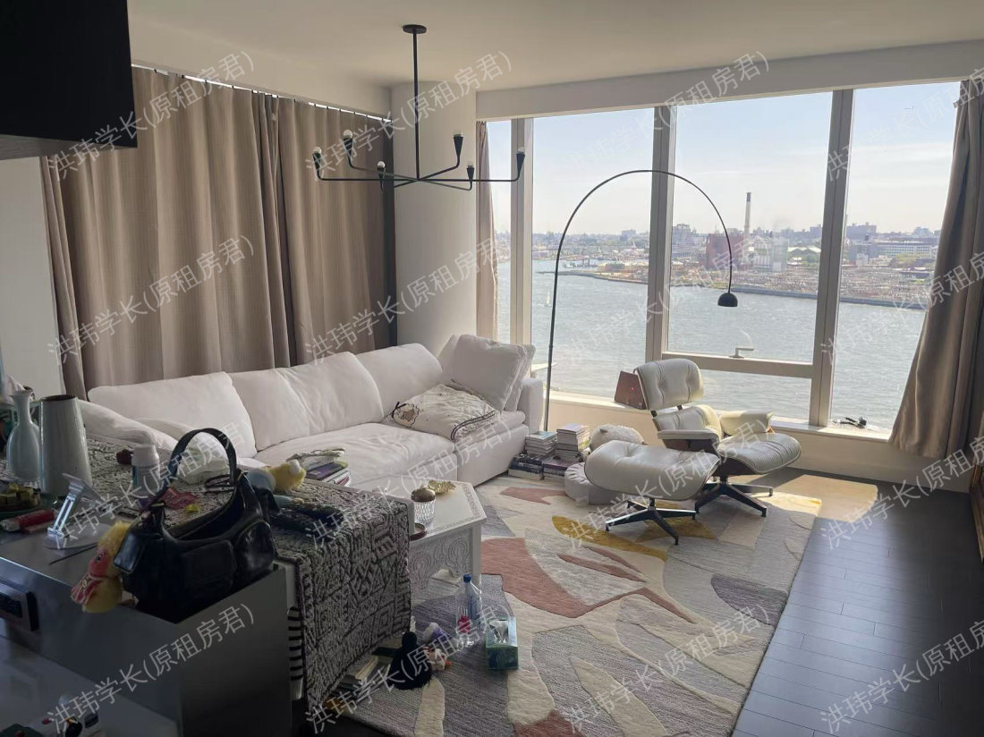 One Manhattan Square 公寓