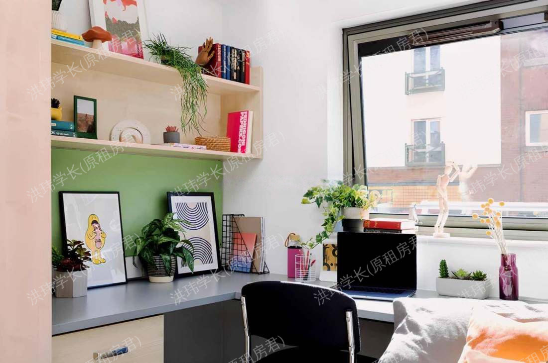 SIR CHARLES GROVES HALL公寓