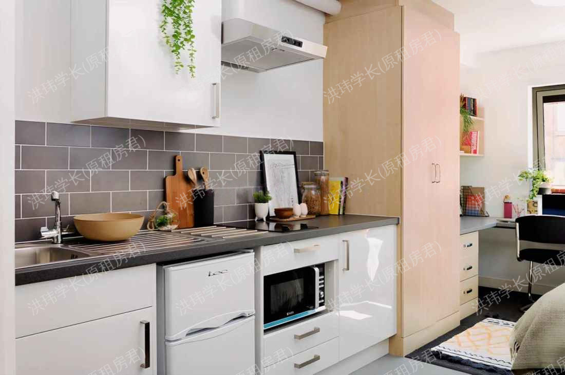 SIR CHARLES GROVES HALL公寓