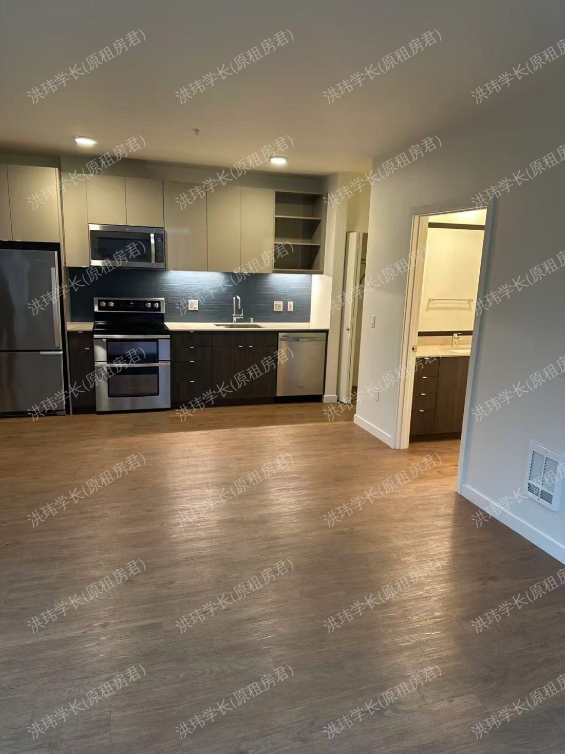 Westlake Steps公寓