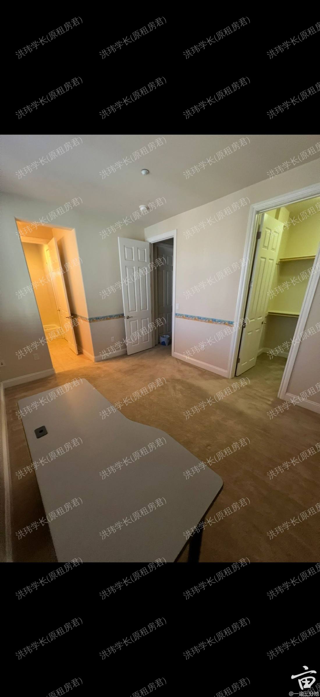 小区内一个 town house公寓