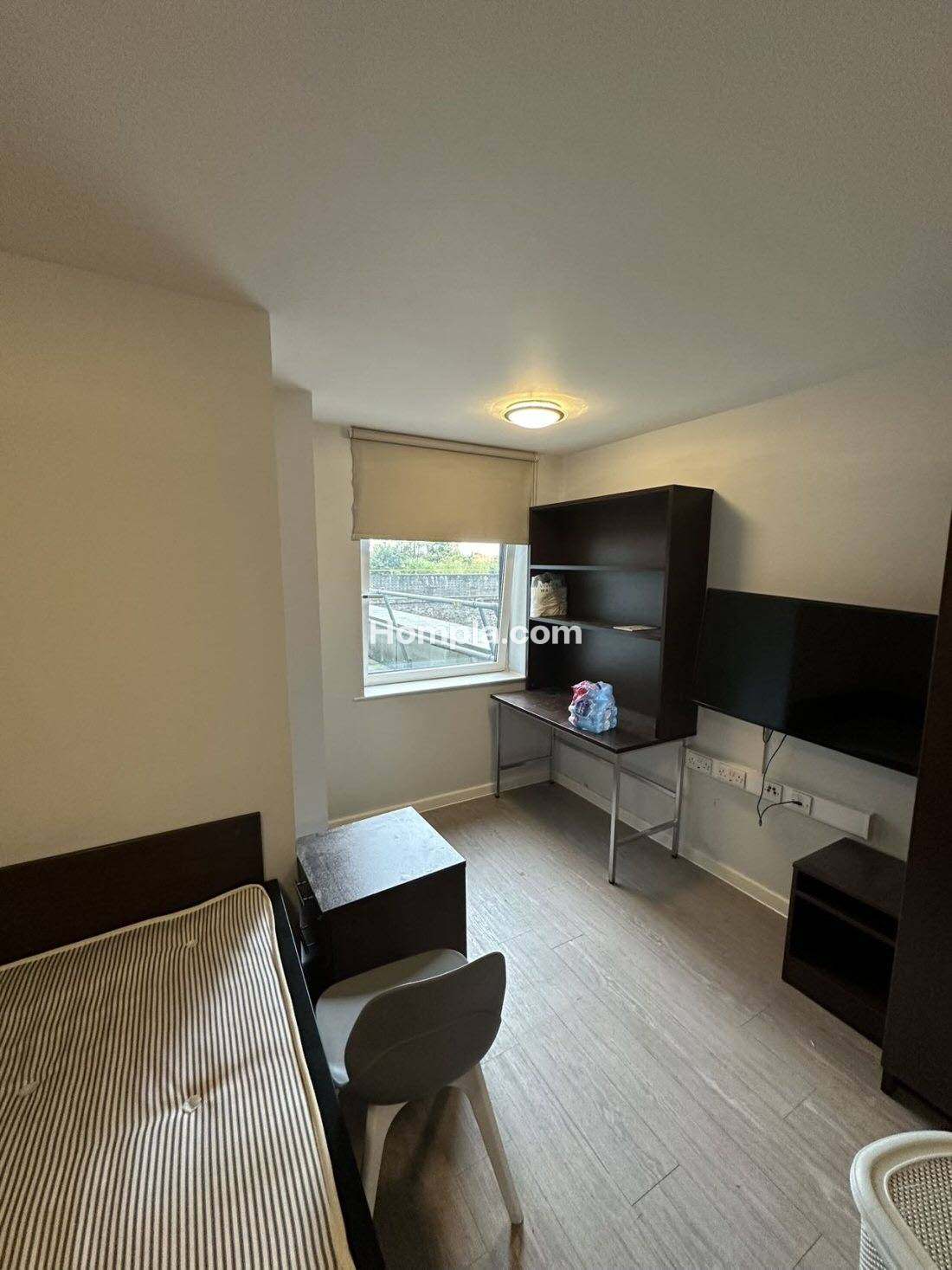 iQ Highbury apartment