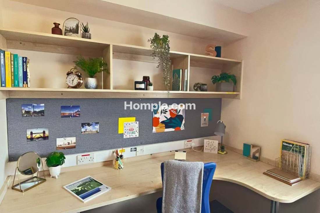 Don Gratton House apartment