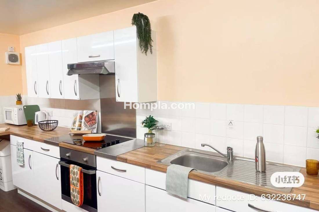 Don Gratton House apartment