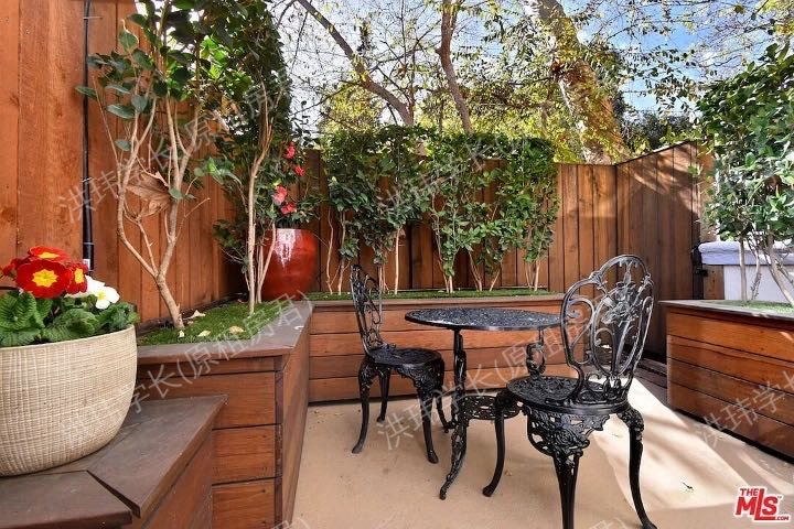 2120 N beverly Glen. BLVD ,CA90077公寓地址公寓