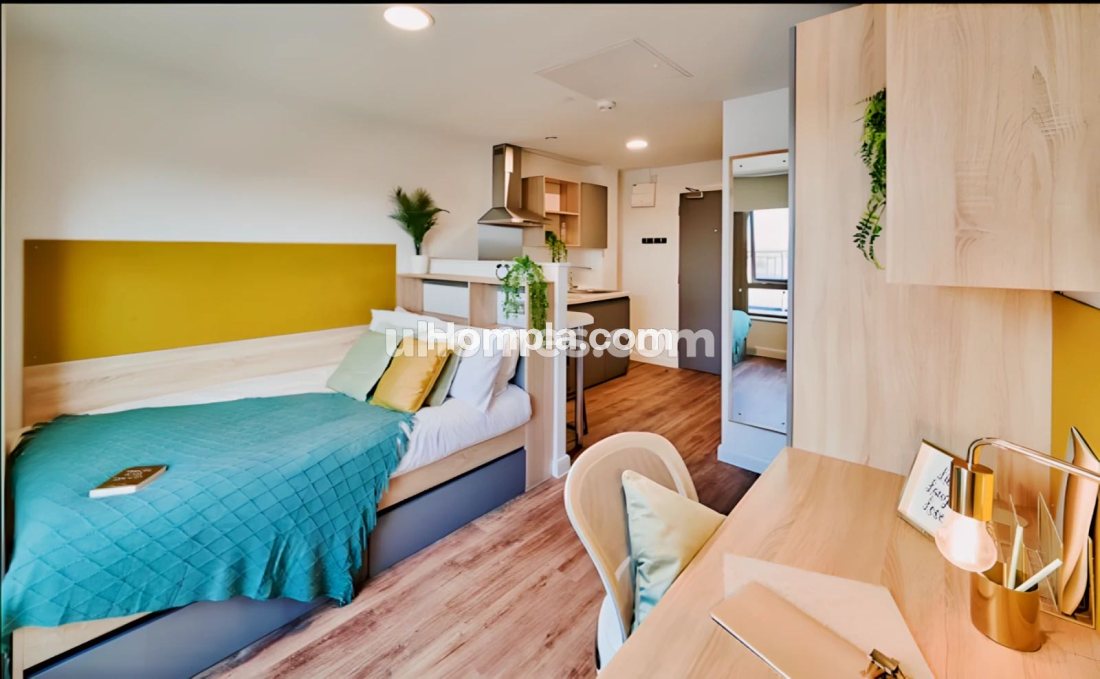 Deakins Place apartment