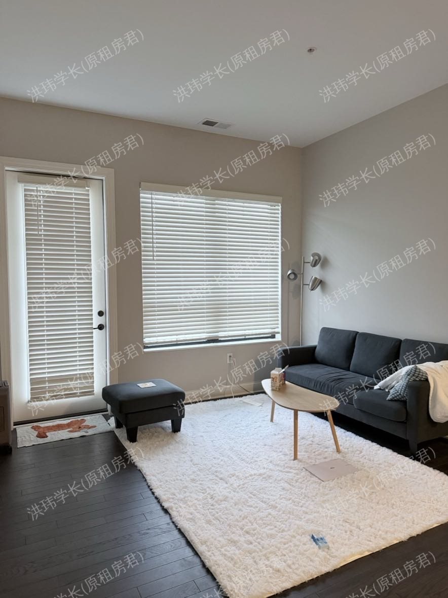 Fairfax Apartments公寓